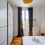 La Capucine - Hopital Bretonneau Apartment Tours