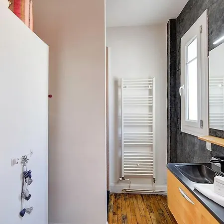 La Capucine - Hôpital Bretonneau Appartement